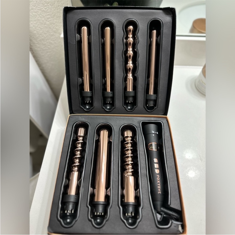 Foxycurl Rose Gold Curling Wand Set 7 in 1. New in box minus the plastic